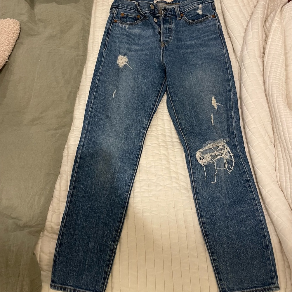 Classic Levi wedgie jean - medium wash